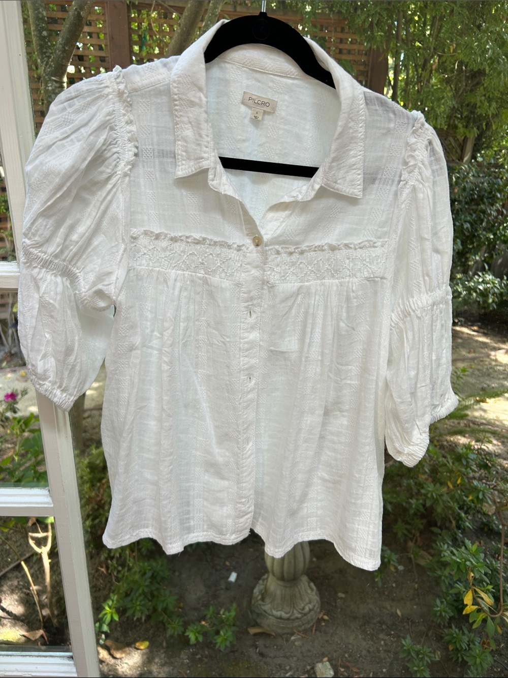 Pilcro White Button-Front Lace-Yoke Peasant Blouse